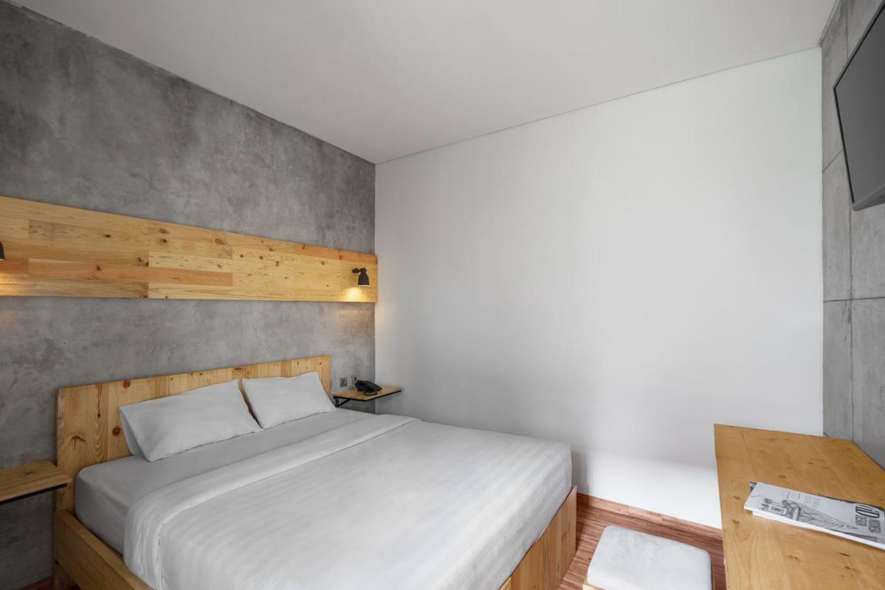 The Journey Hotel Джокьякарта Экстерьер фото